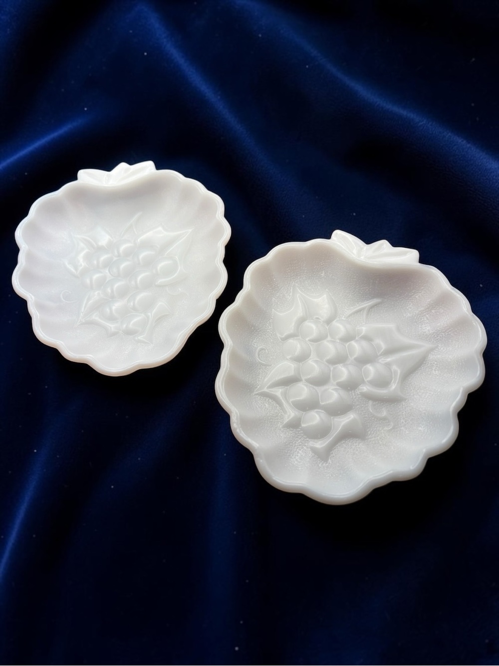Vintage Set Of 2 Hazel Atlas Milk Glass Grape Cluster Shaped Dish Trinket Bowls